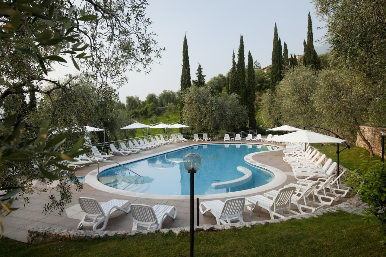 Villaggio Albergo Casa E Lago Brenzone sul Garda Exterior photo