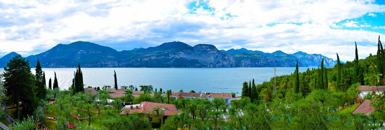 Villaggio Albergo Casa E Lago Brenzone sul Garda Exterior photo
